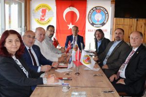 Türkiye Gazeteciler Federasyonu Genel Başkan Yılmaz Karaca ’Cumhurbaşkanı yeni yasayı veto etmelidir.’